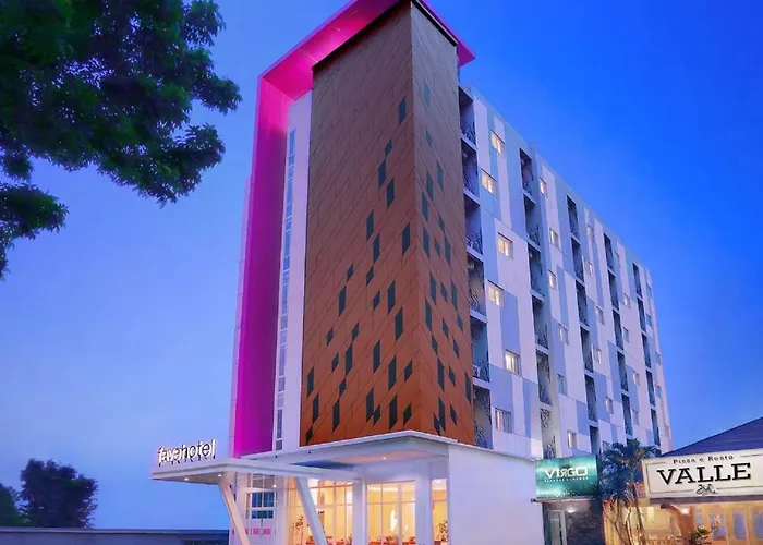 Favehotel Simpang Lima - Semarang